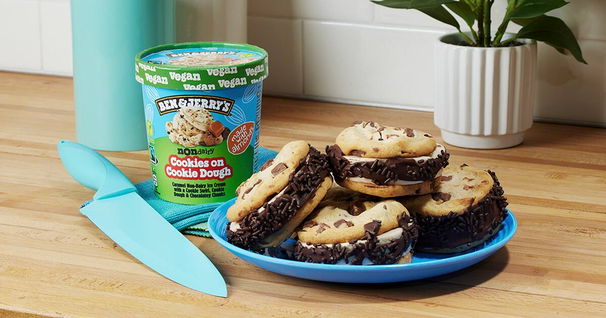 Cookies on Cookie Dough NonDairy Sandwiches Ben & Jerry’s