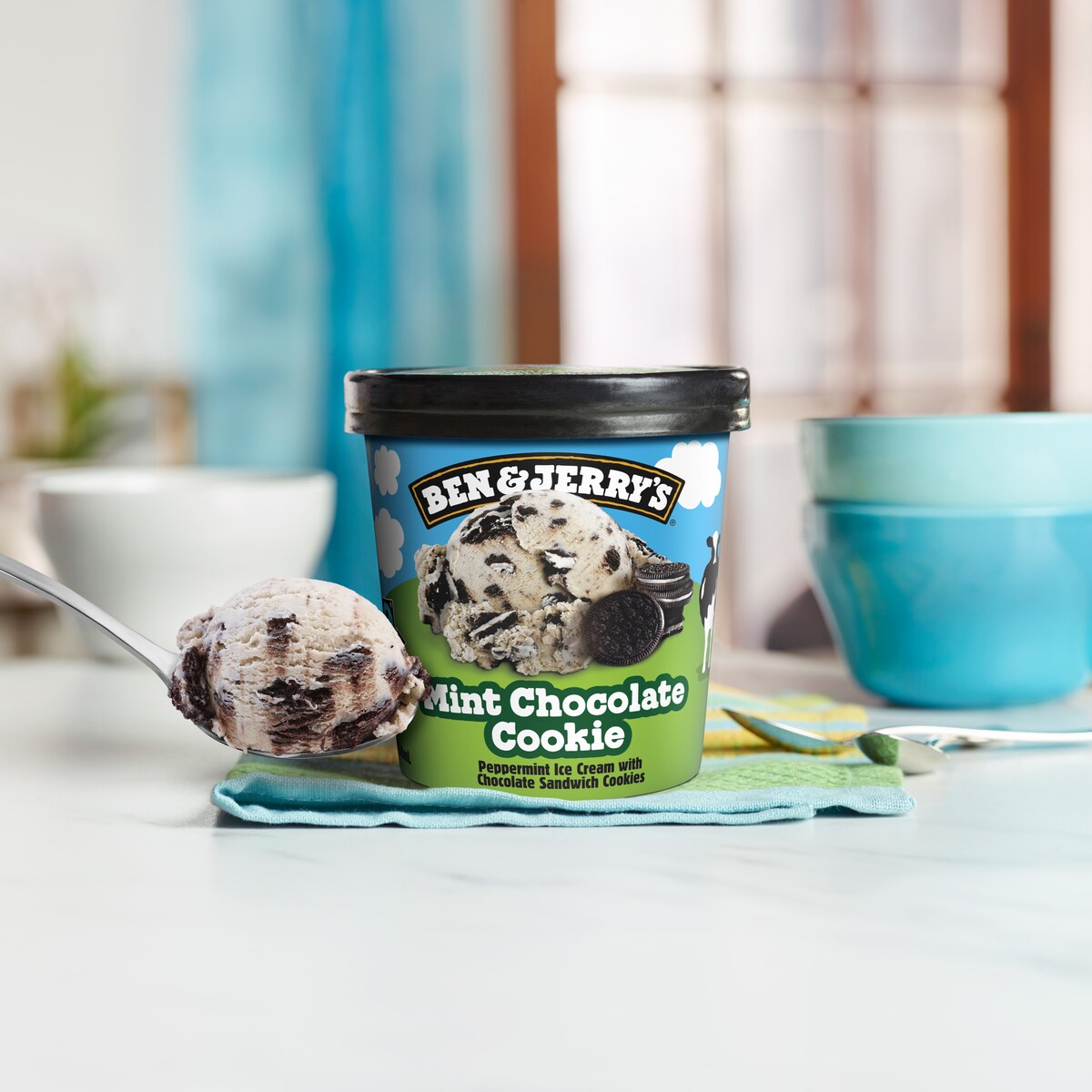 Mint Chocolate Cookie Ice Cream - Pint 3 / 5